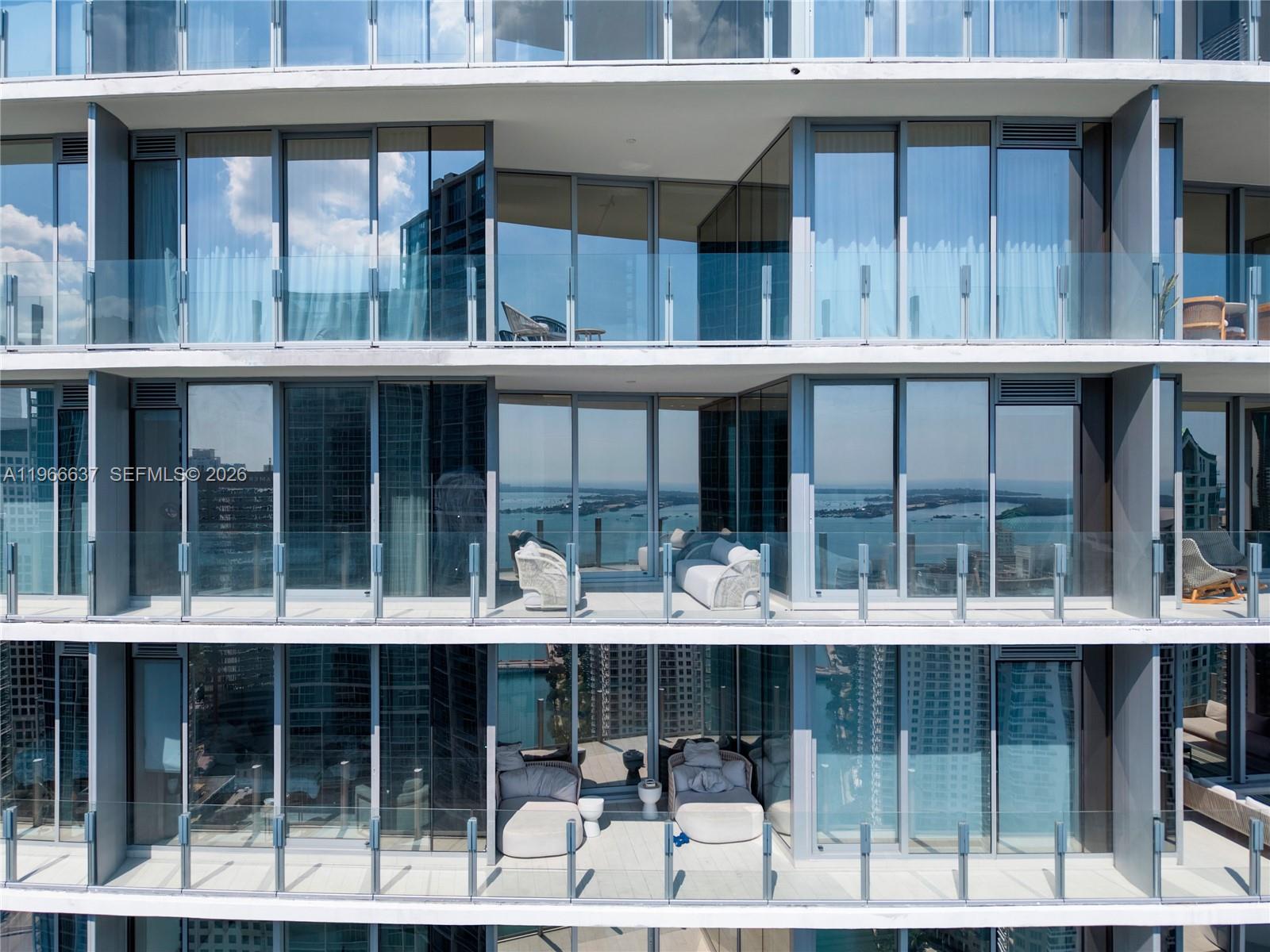 300 Biscayne Blvd Way #4005, Miami FL 33131