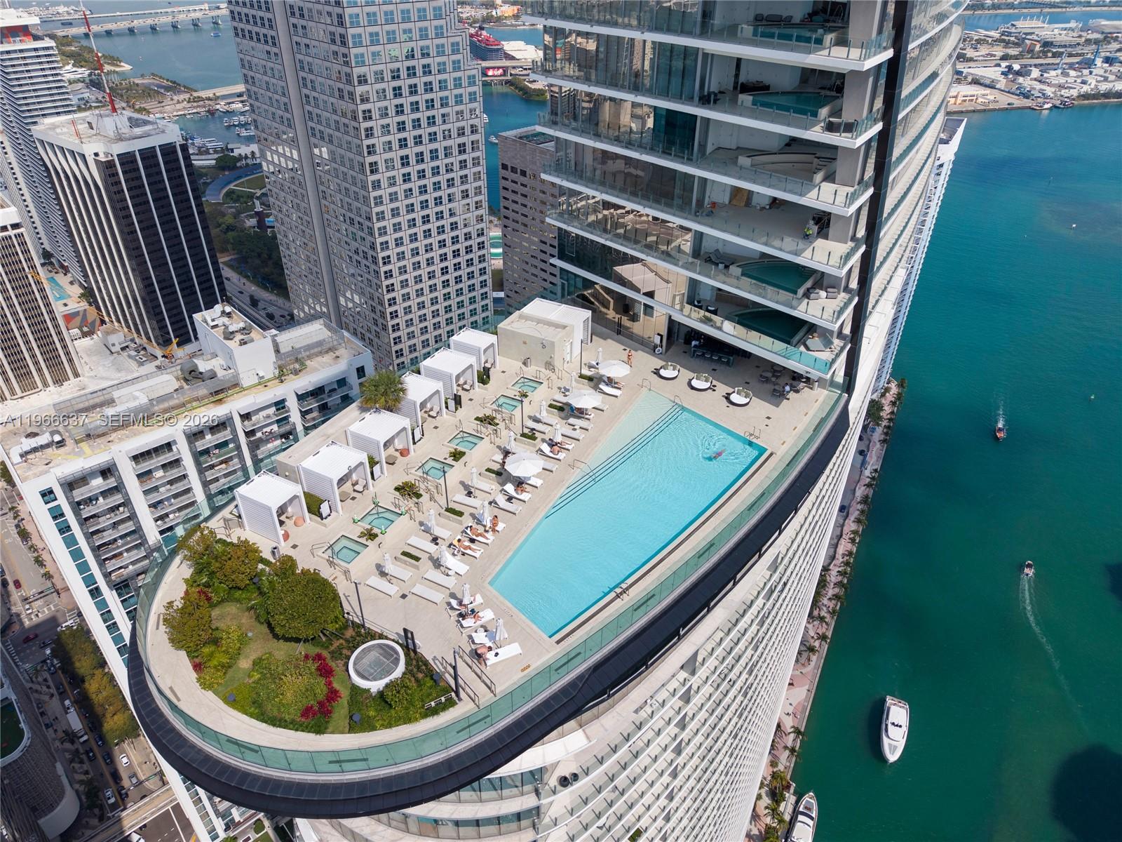 300 Biscayne Blvd Way #4005, Miami FL 33131