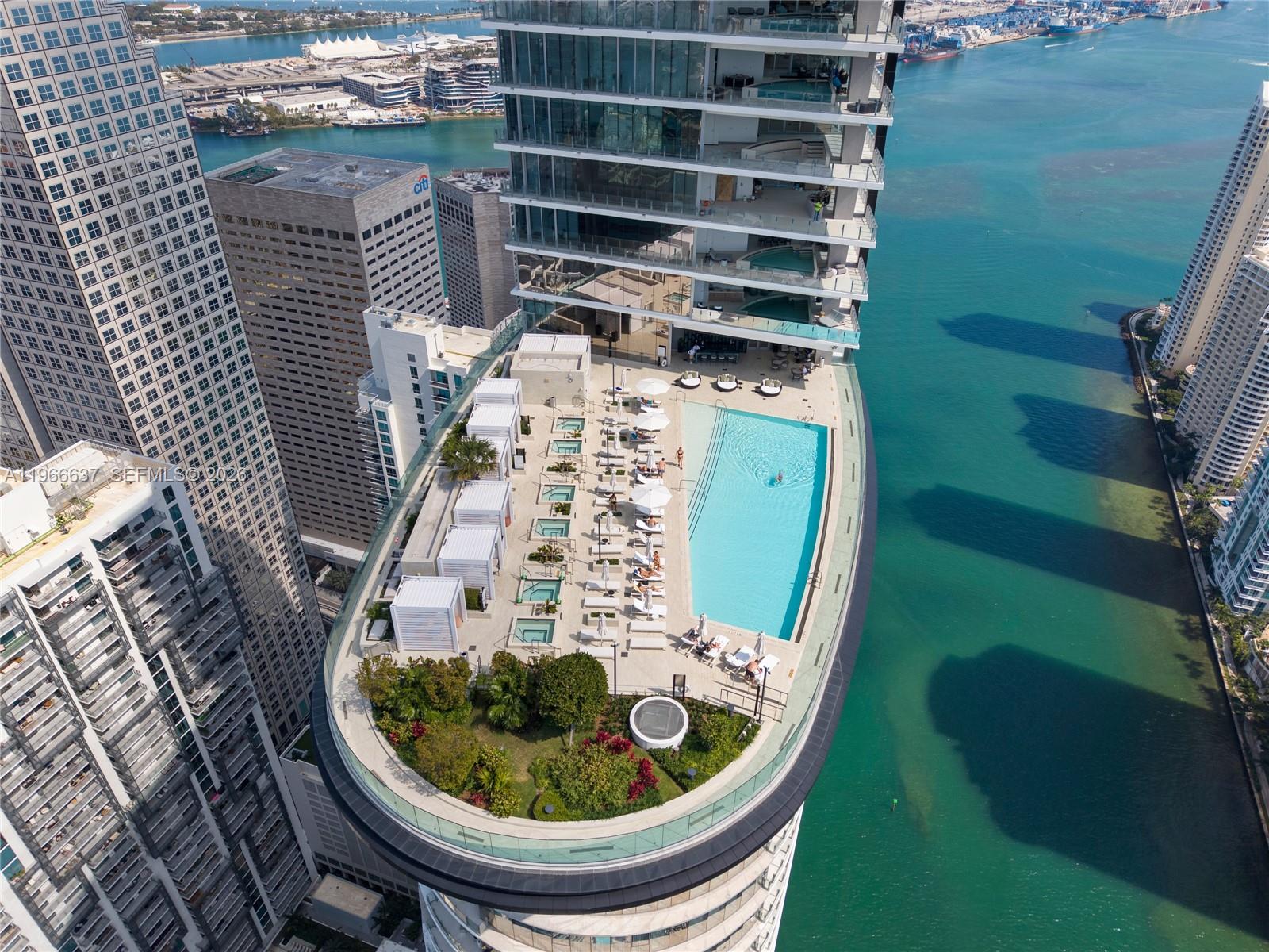 300 Biscayne Blvd Way #4005, Miami FL 33131