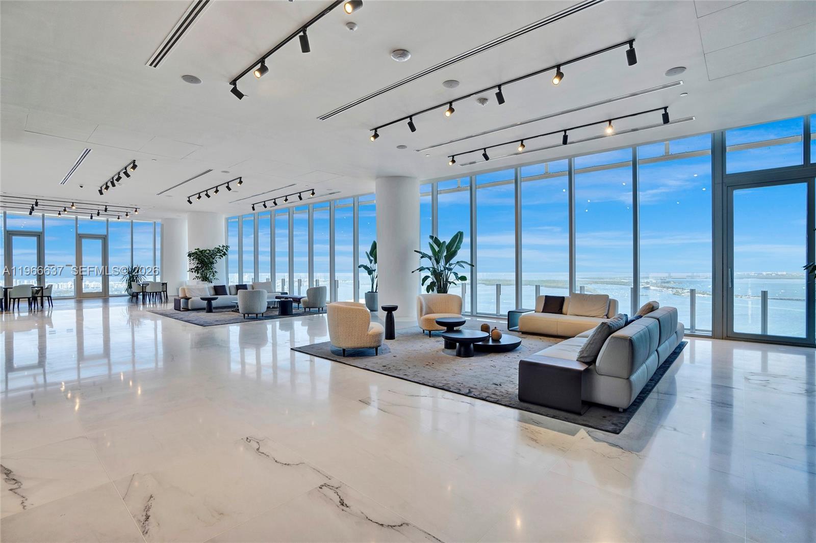 300 Biscayne Blvd Way #4005, Miami FL 33131
