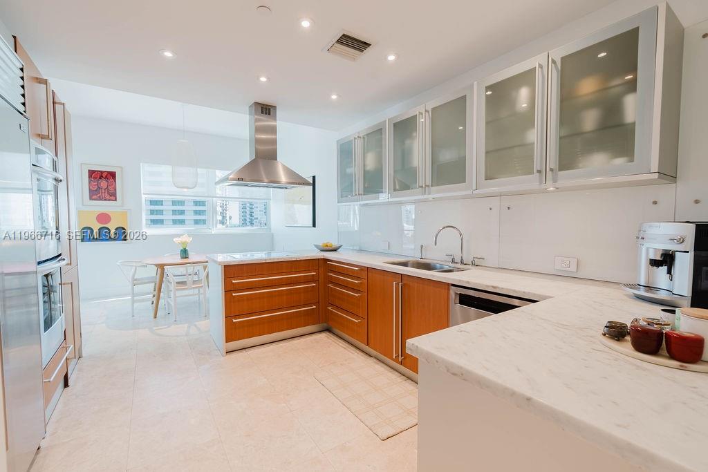 6103 Aqua Ave #702, Miami Beach FL 33141