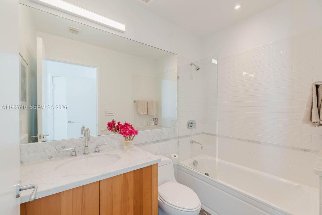 6103 Aqua Ave #702, Miami Beach FL 33141