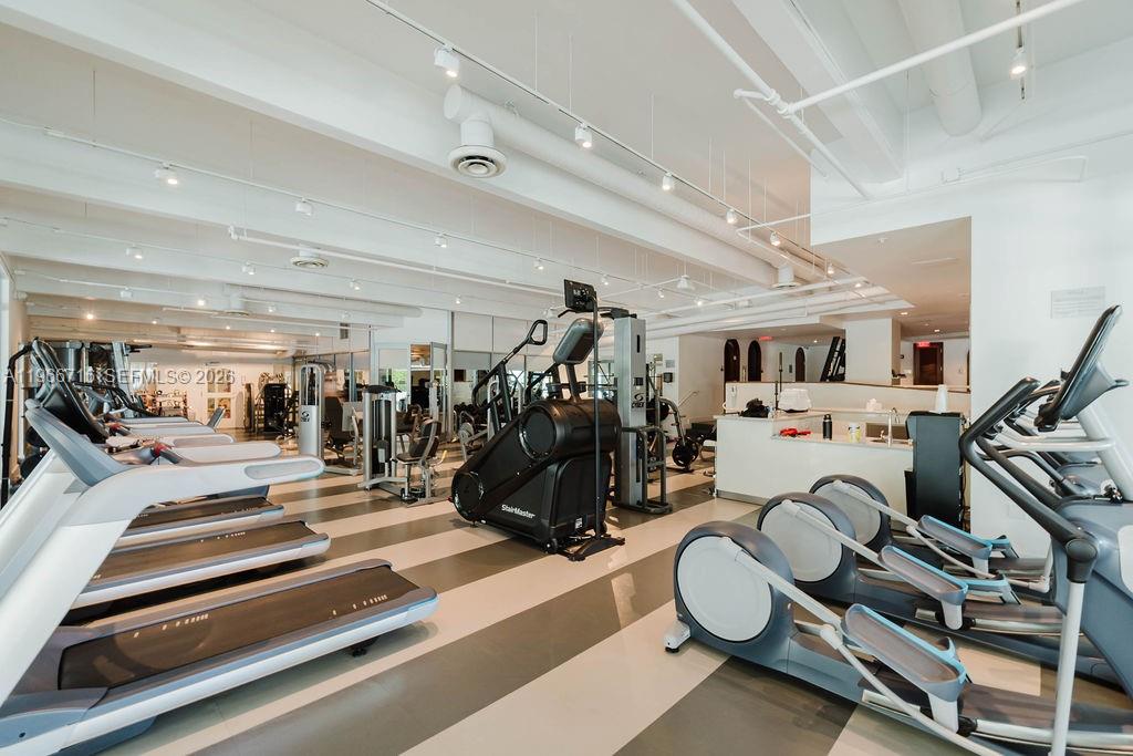 6103 Aqua Ave #702, Miami Beach FL 33141