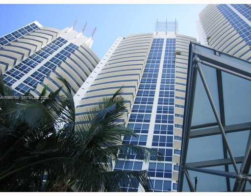 400 Alton Rd #905, Miami Beach FL 33139