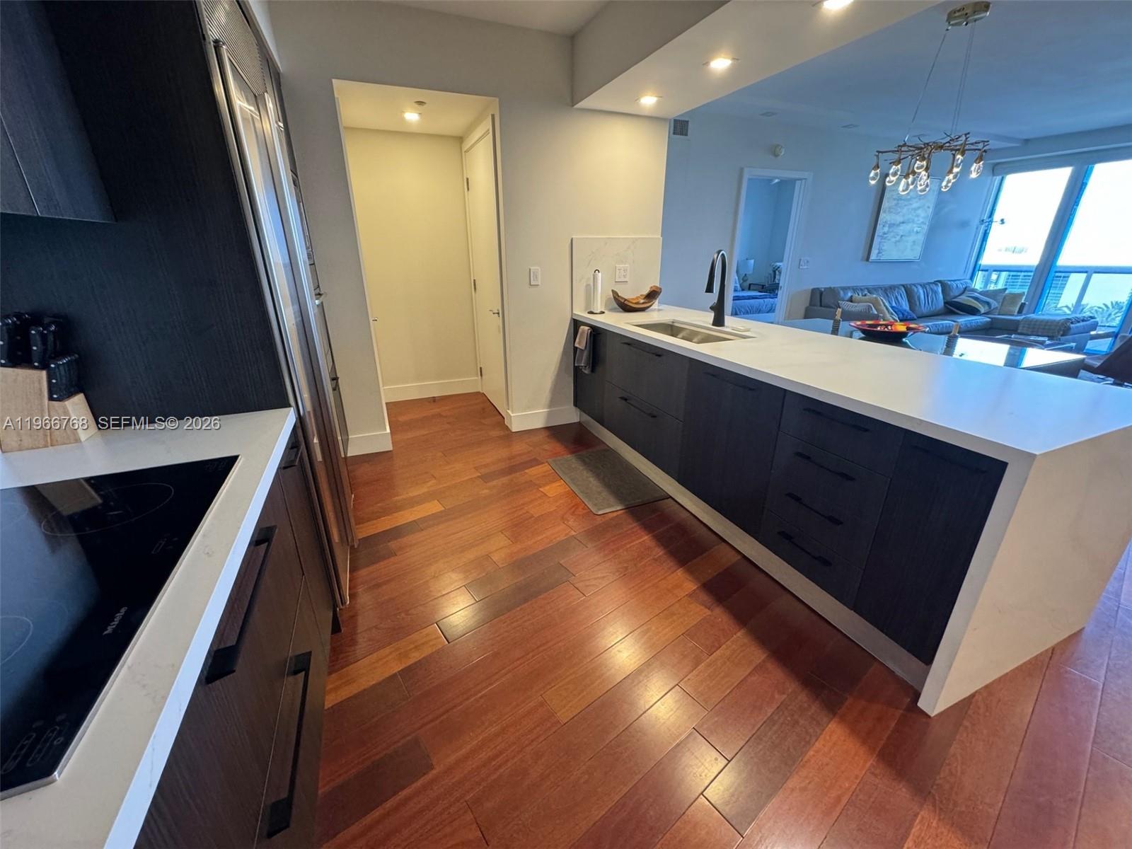 400 Alton Rd #905, Miami Beach FL 33139