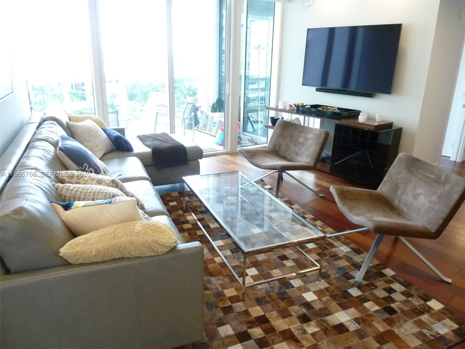 400 Alton Rd #905, Miami Beach FL 33139