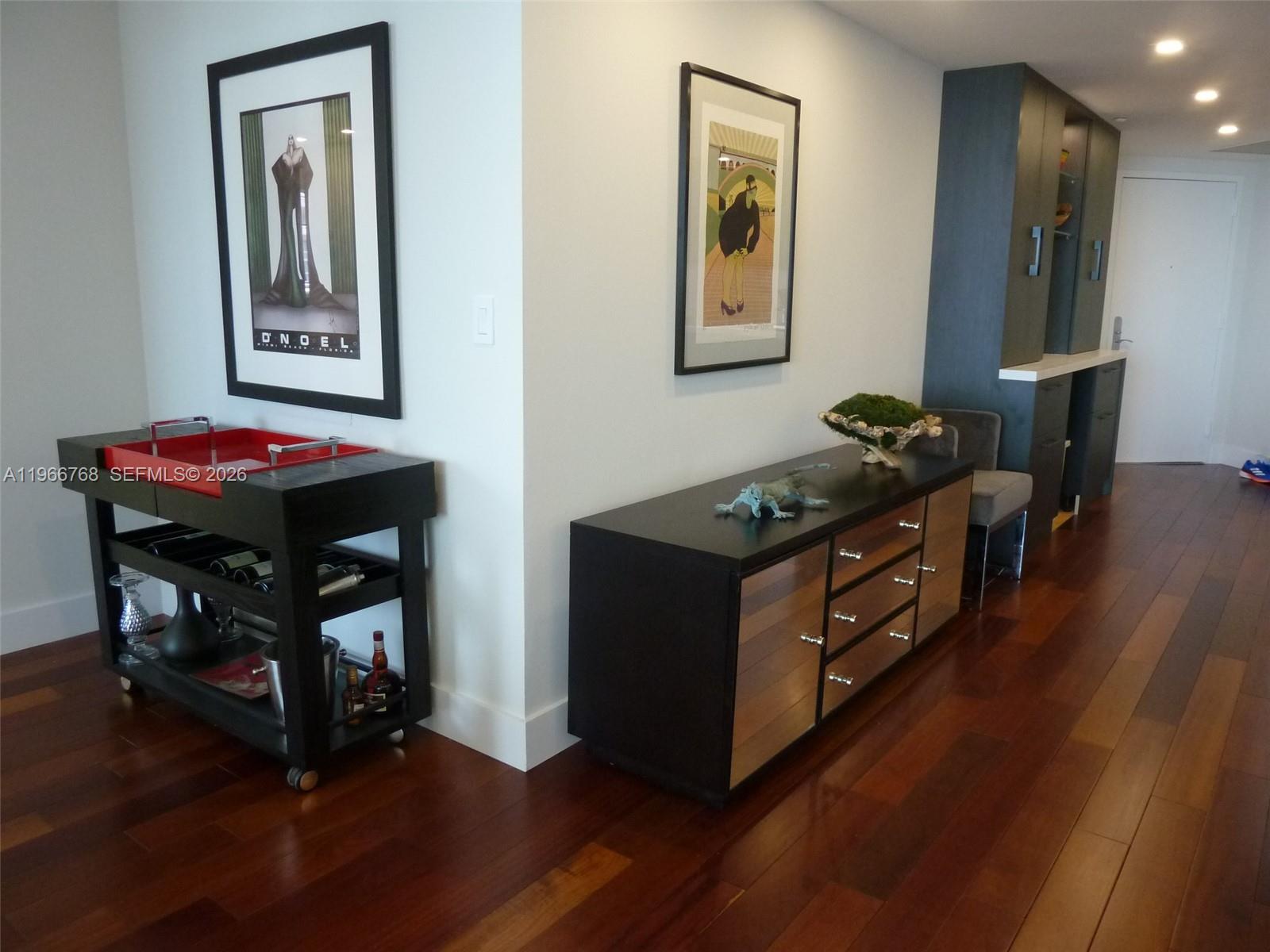 400 Alton Rd #905, Miami Beach FL 33139