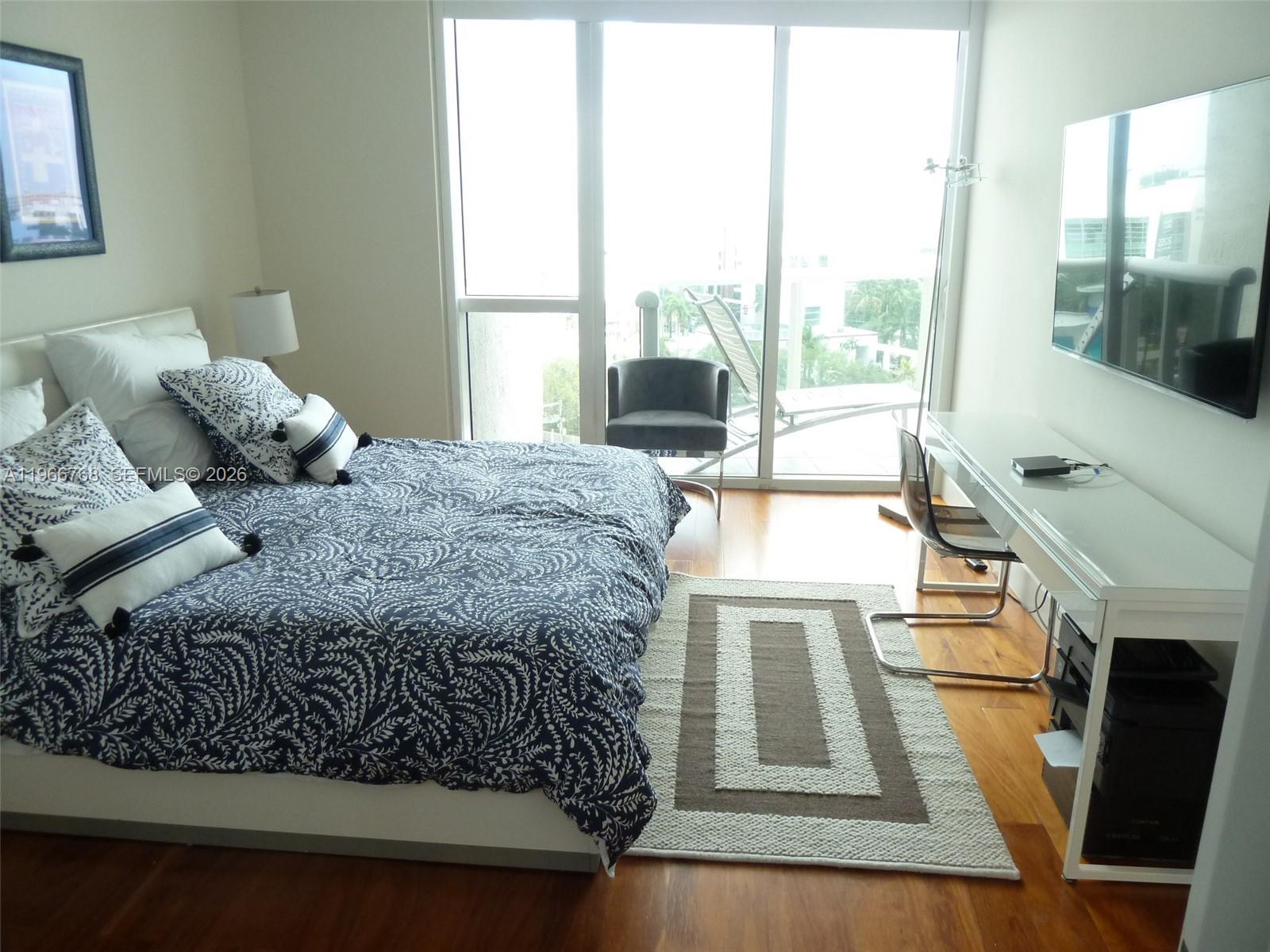 400 Alton Rd #905, Miami Beach FL 33139