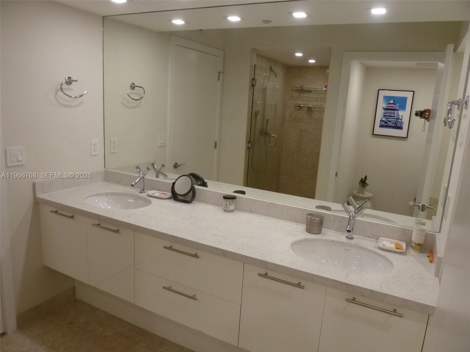 400 Alton Rd #905, Miami Beach FL 33139