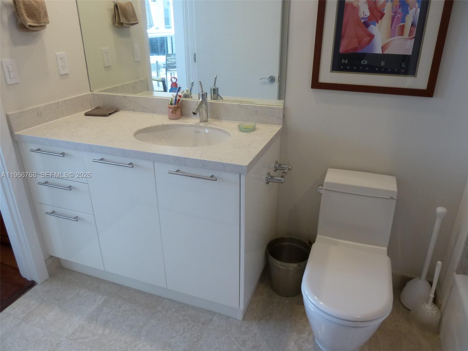 400 Alton Rd #905, Miami Beach FL 33139