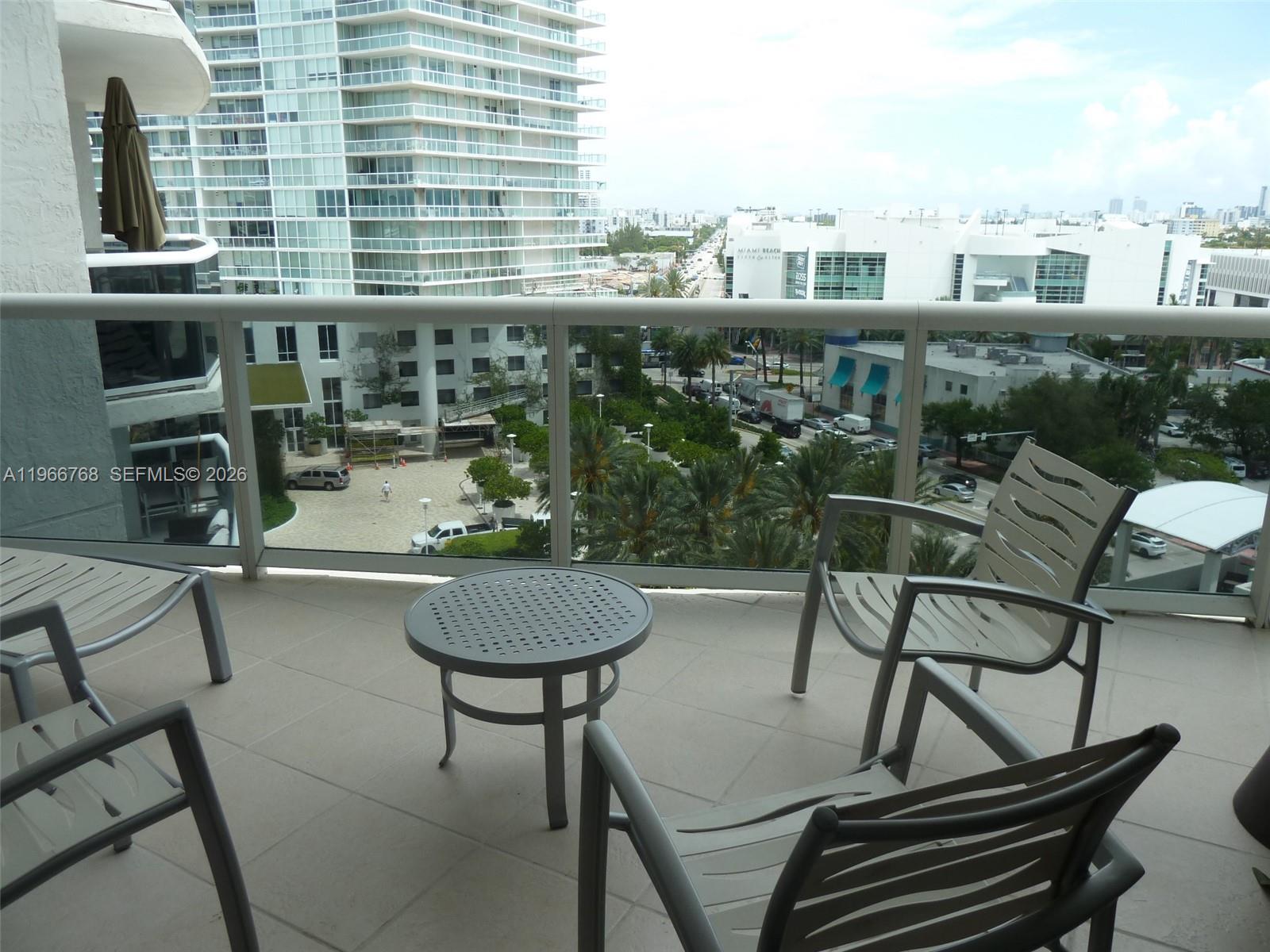 400 Alton Rd #905, Miami Beach FL 33139