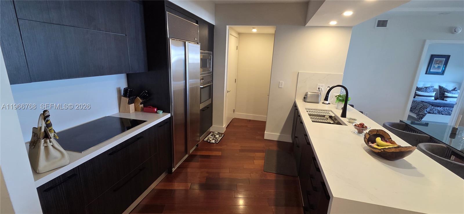 400 Alton Rd #905, Miami Beach FL 33139