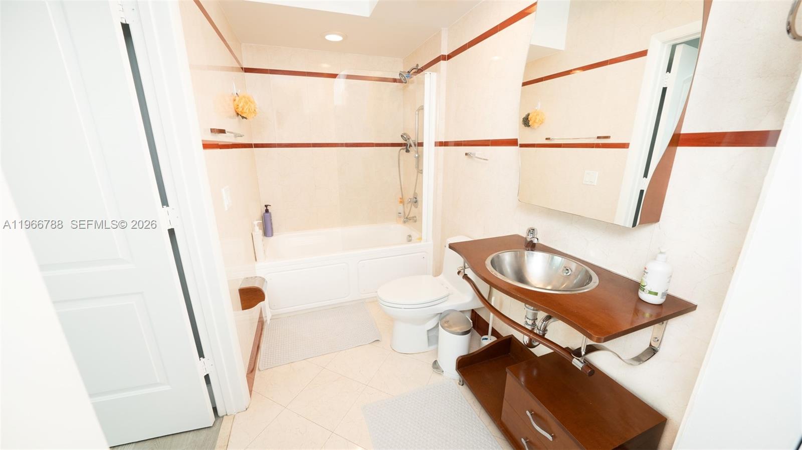 110 Washington Ave #1504, Miami Beach FL 33139