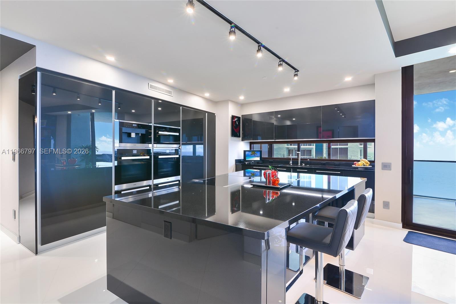 18555 Collins Ave #1605, Sunny Isles Beach FL 33160