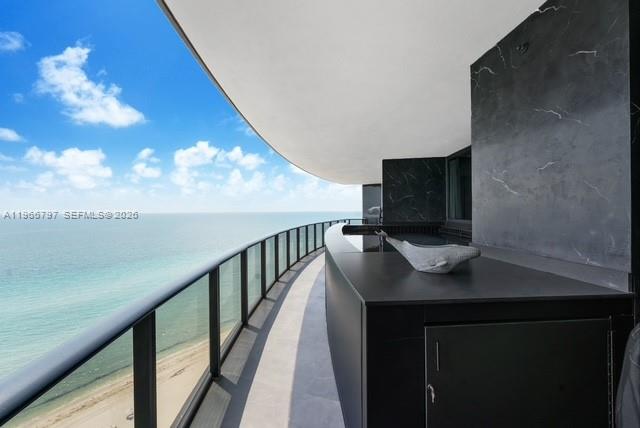 18555 Collins Ave #1605, Sunny Isles Beach FL 33160