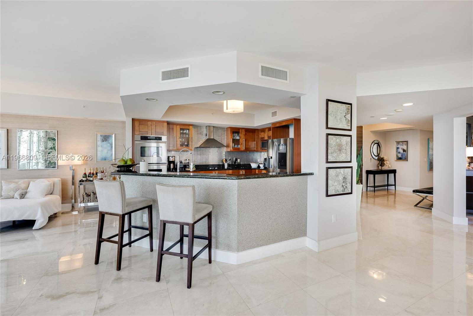 3301 NE 183rd St #1701, Aventura FL 33160