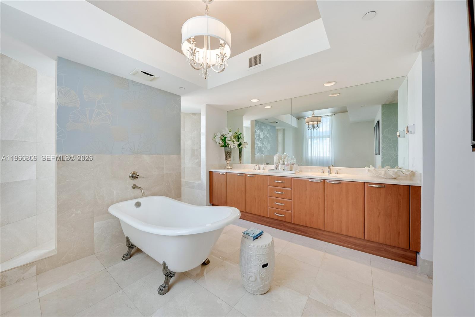 3301 NE 183rd St #1701, Aventura FL 33160