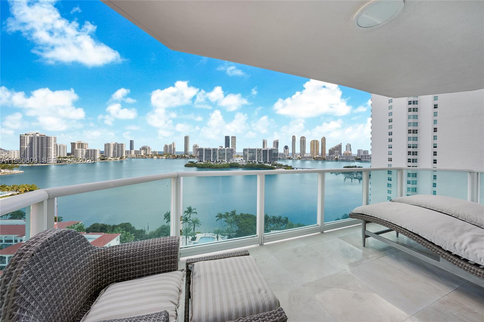 3301 NE 183rd St #1701, Aventura FL 33160
