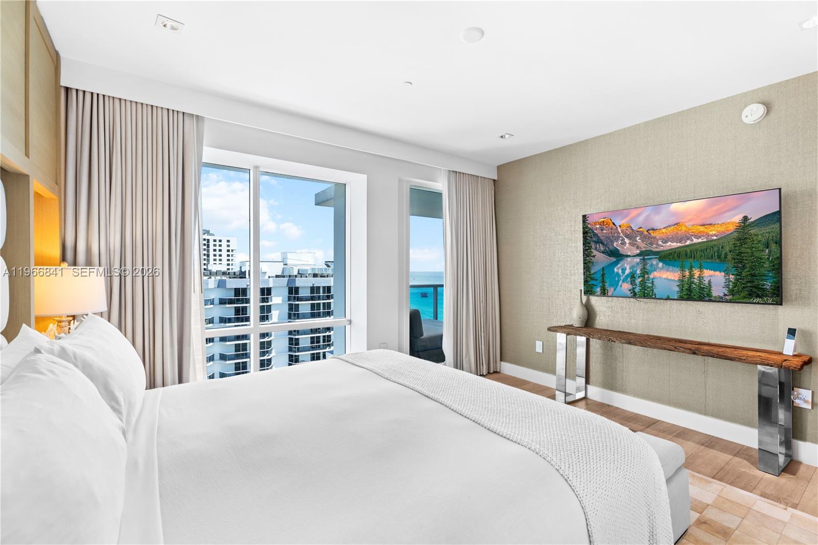 102 24th St #PH-1705, Miami Beach FL 33139