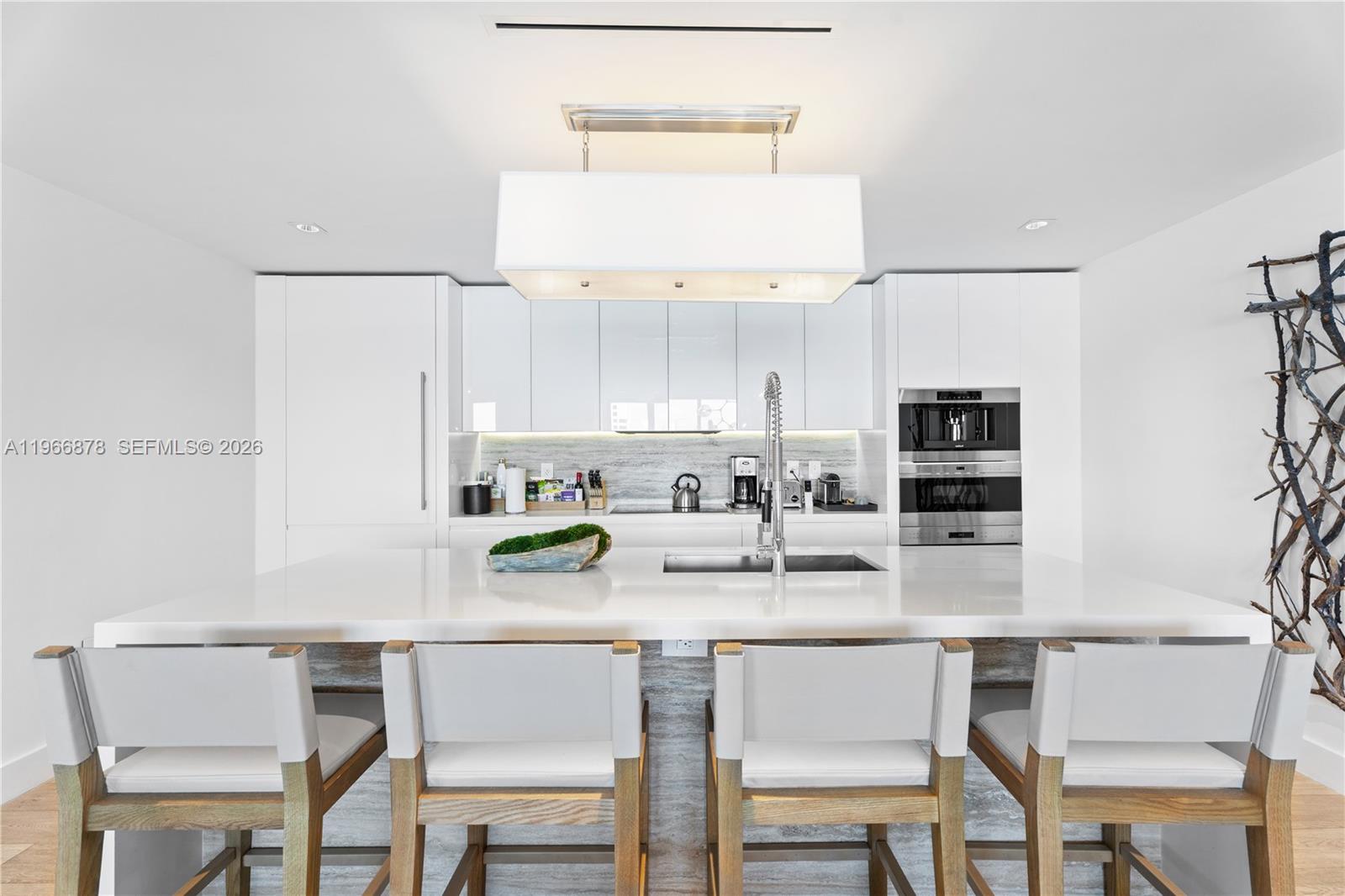 102 24th St #PH-1703, Miami Beach FL 33139