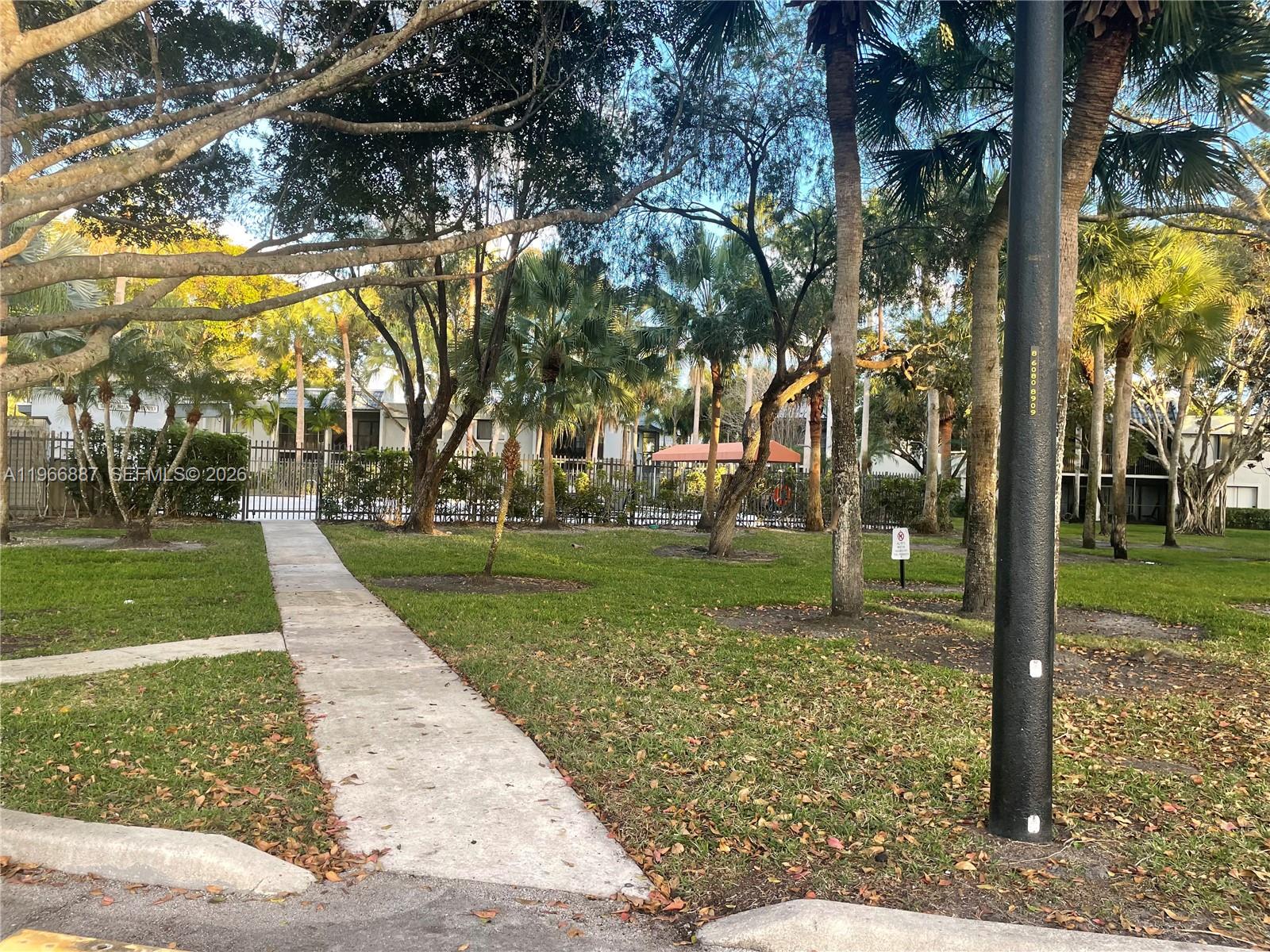 16571 Blatt Blvd #204, Weston FL 33326