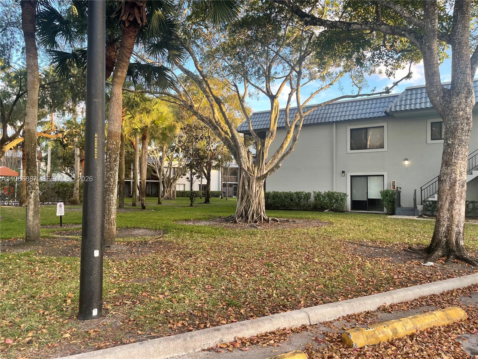 16571 Blatt Blvd #204, Weston FL 33326