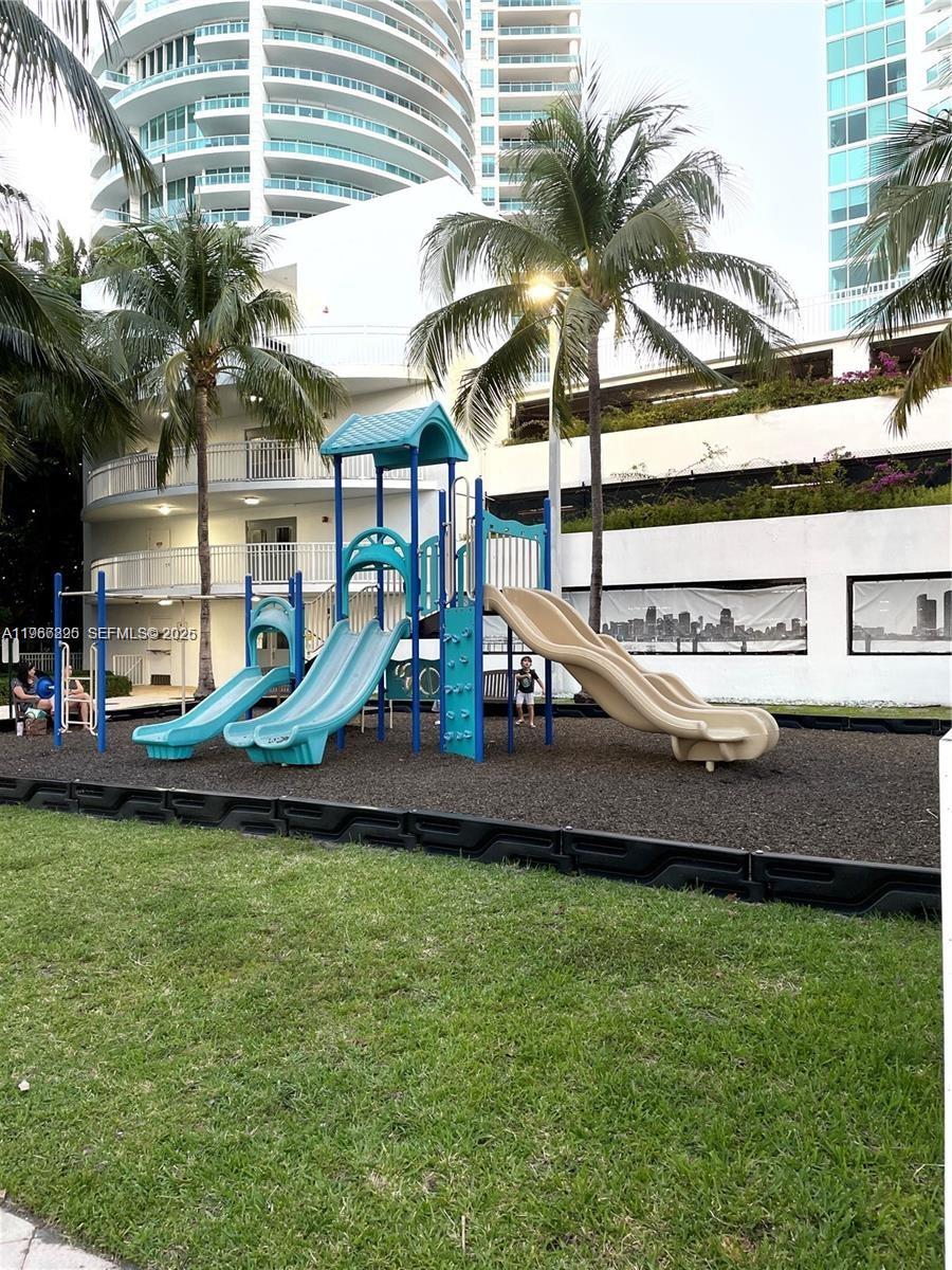 2101 Brickell Ave #305, Miami FL 33129