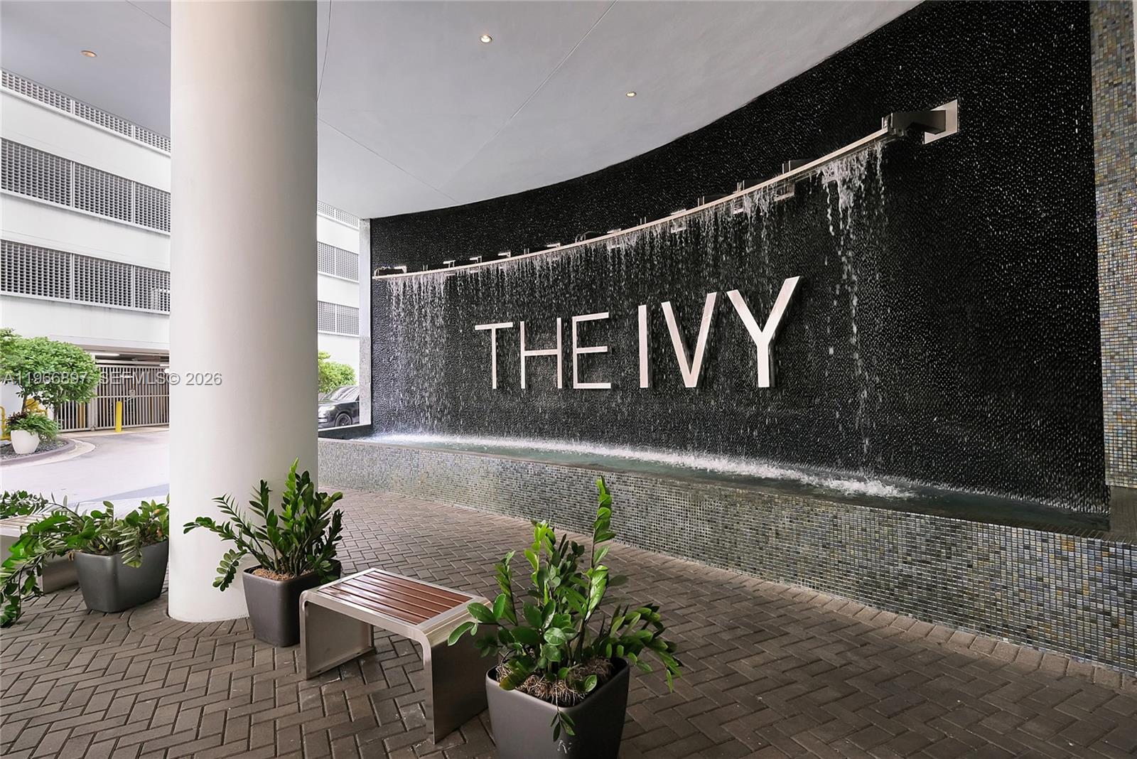 90 SW 3rd St #1602, Miami FL 33130
