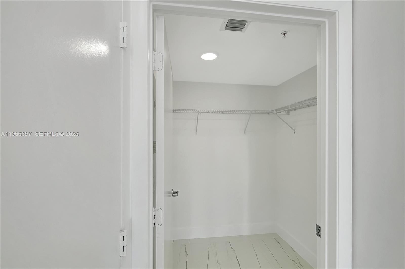 90 SW 3rd St #1602, Miami FL 33130