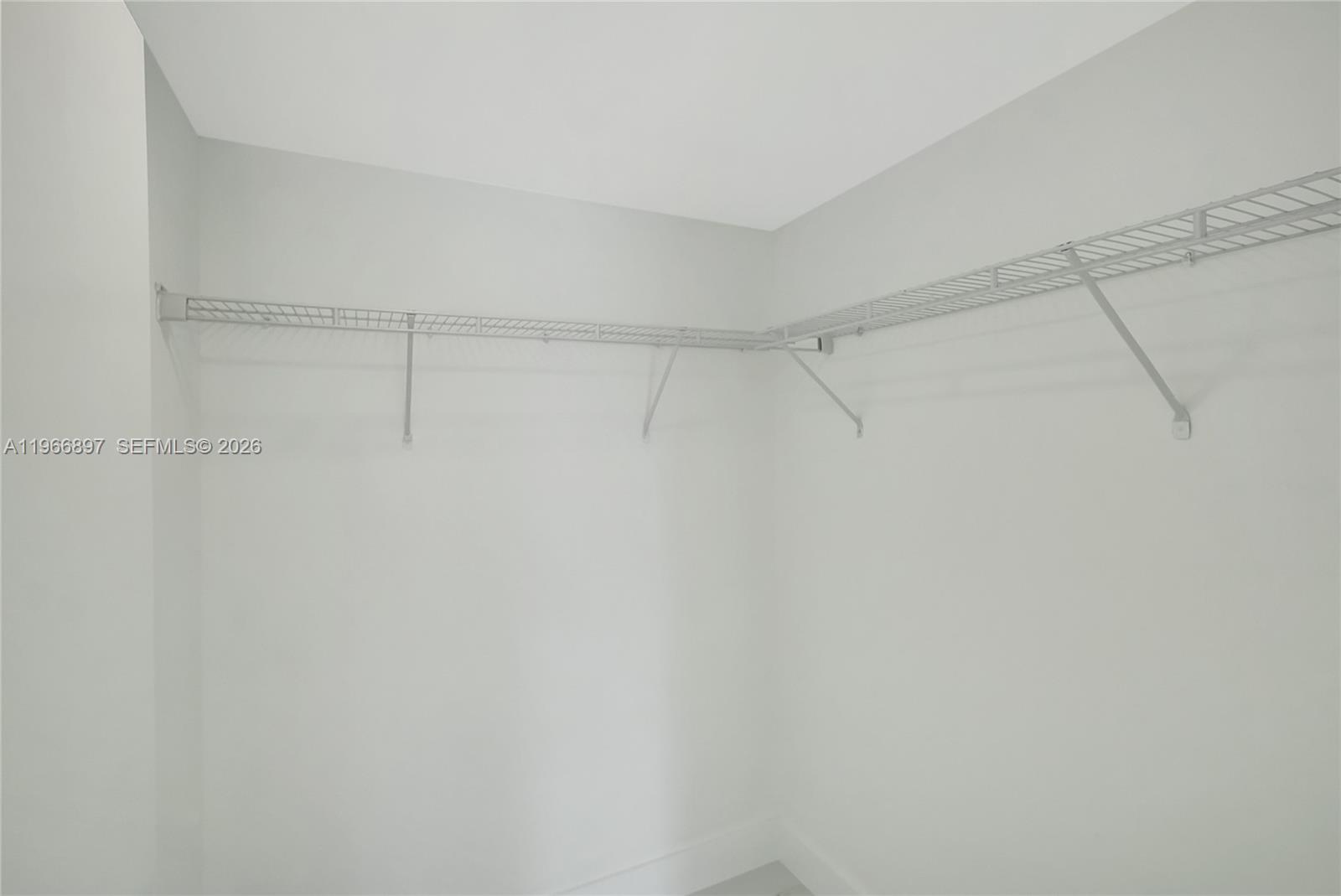 90 SW 3rd St #1602, Miami FL 33130