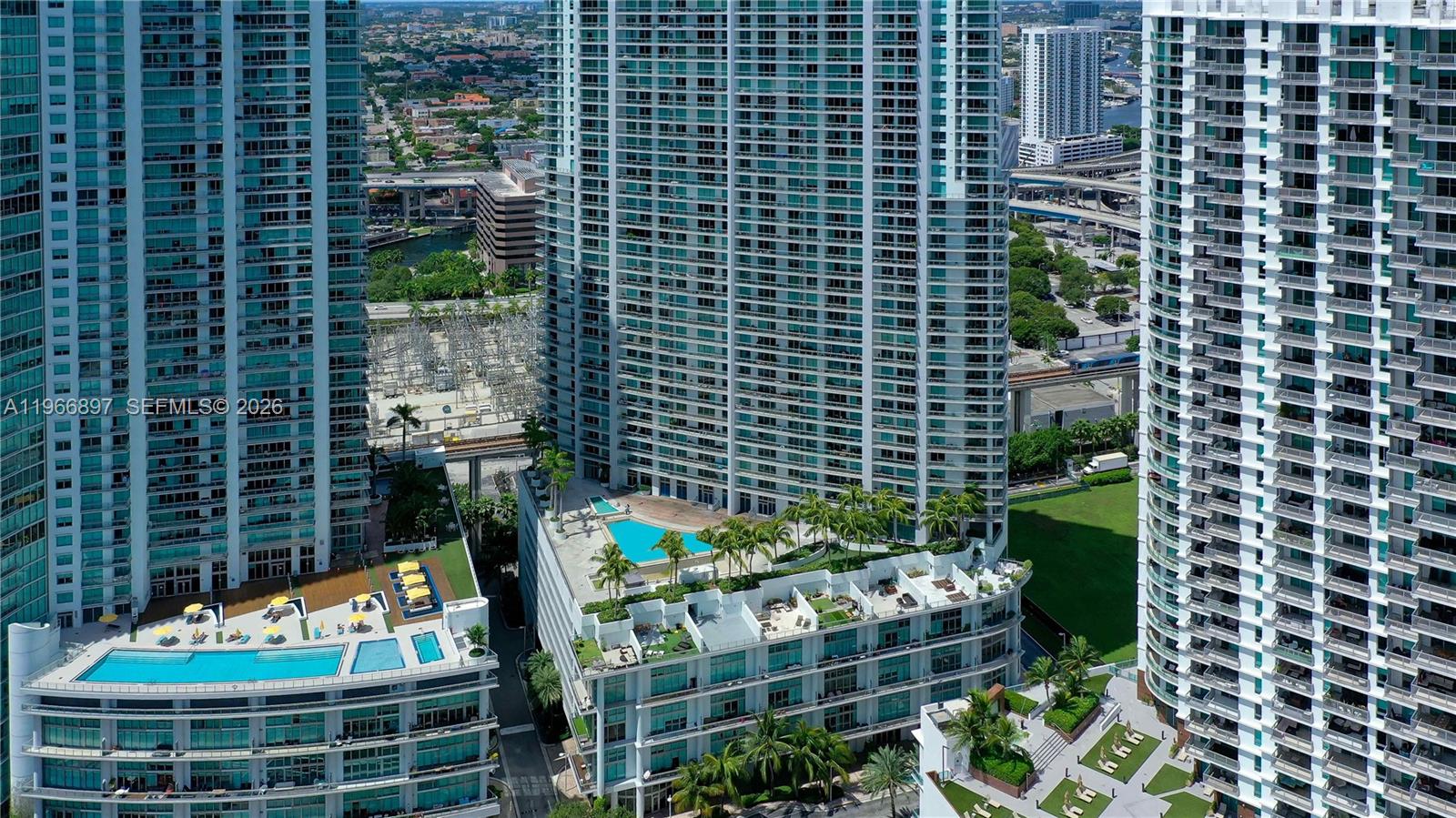 90 SW 3rd St #1602, Miami FL 33130