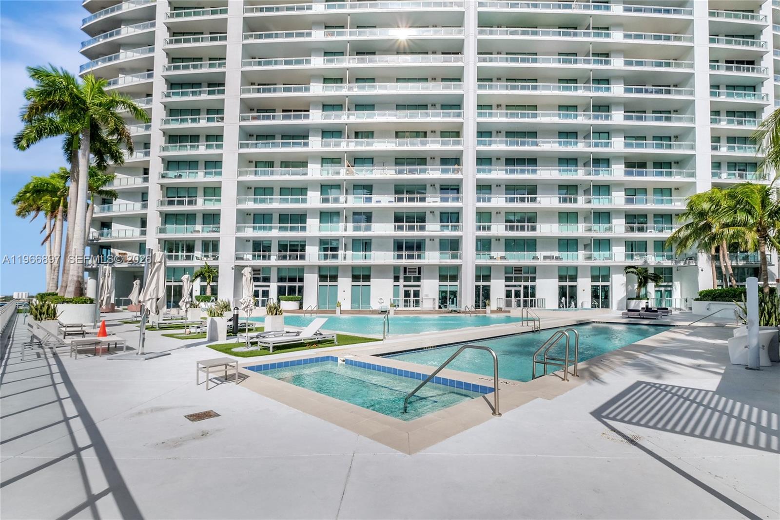 90 SW 3rd St #1602, Miami FL 33130