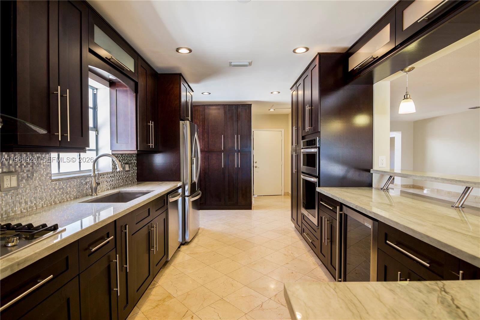 1400 Stillwater Dr, Miami Beach FL 33141