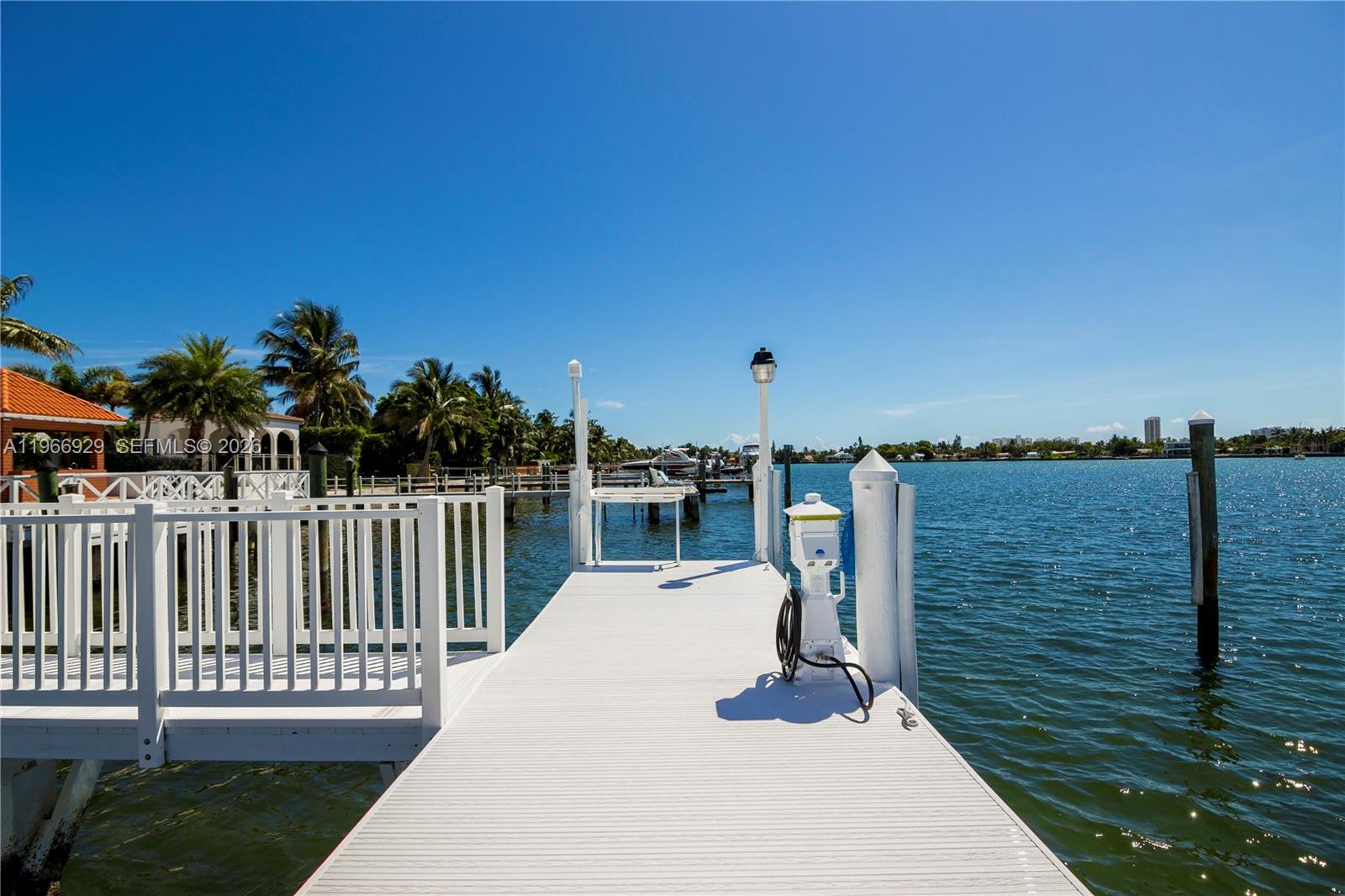1400 Stillwater Dr, Miami Beach FL 33141