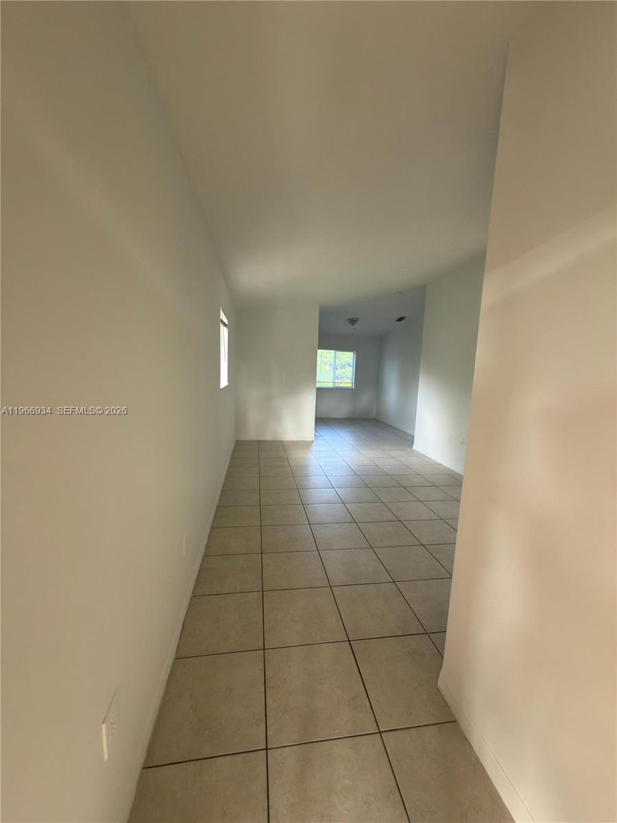 930 NE 34th Ave #201, Homestead FL 33033