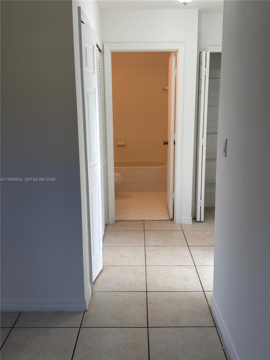 930 NE 34th Ave #201, Homestead FL 33033