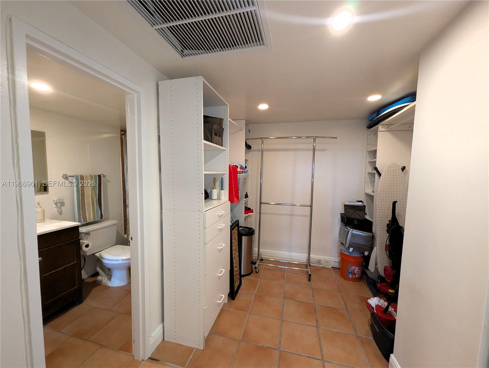 5161 Collins Ave #208, Miami Beach FL 33140