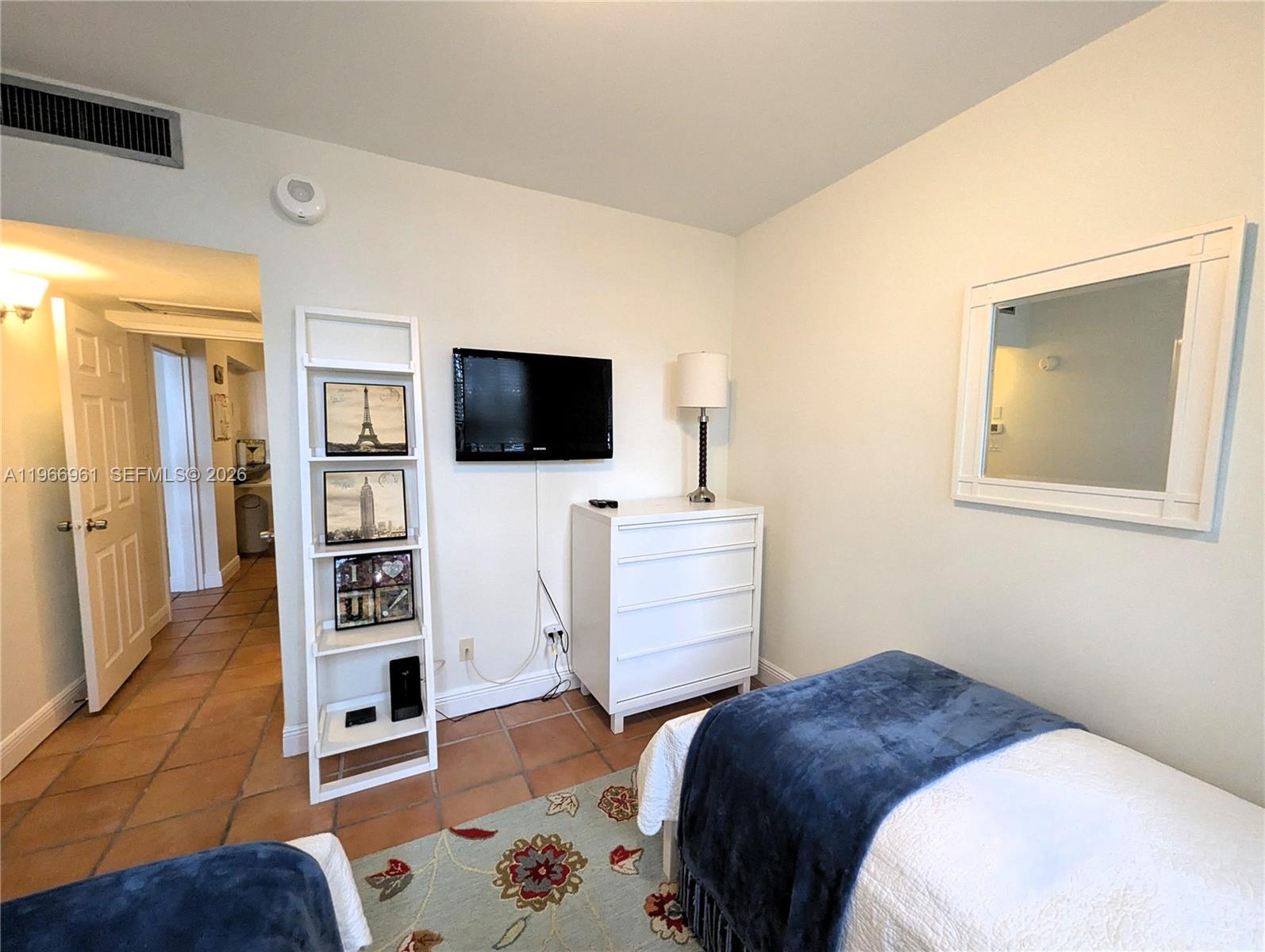5161 Collins Ave #208, Miami Beach FL 33140