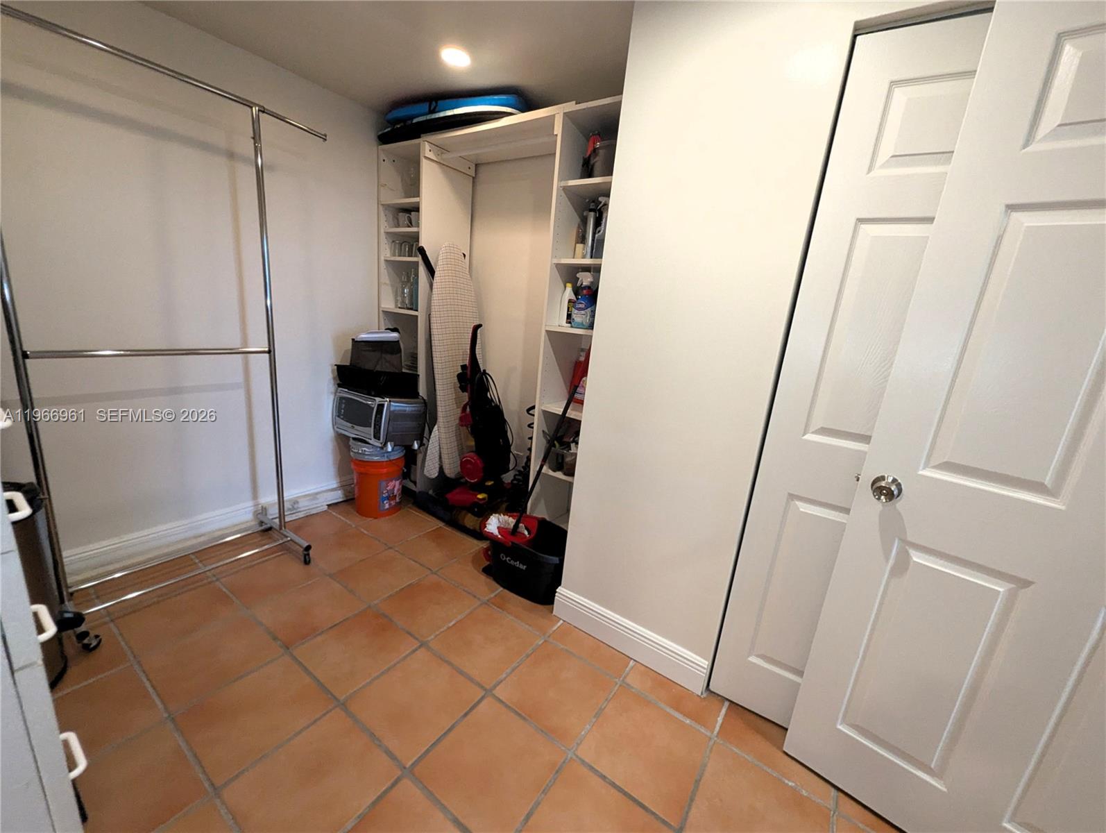 5161 Collins Ave #208, Miami Beach FL 33140
