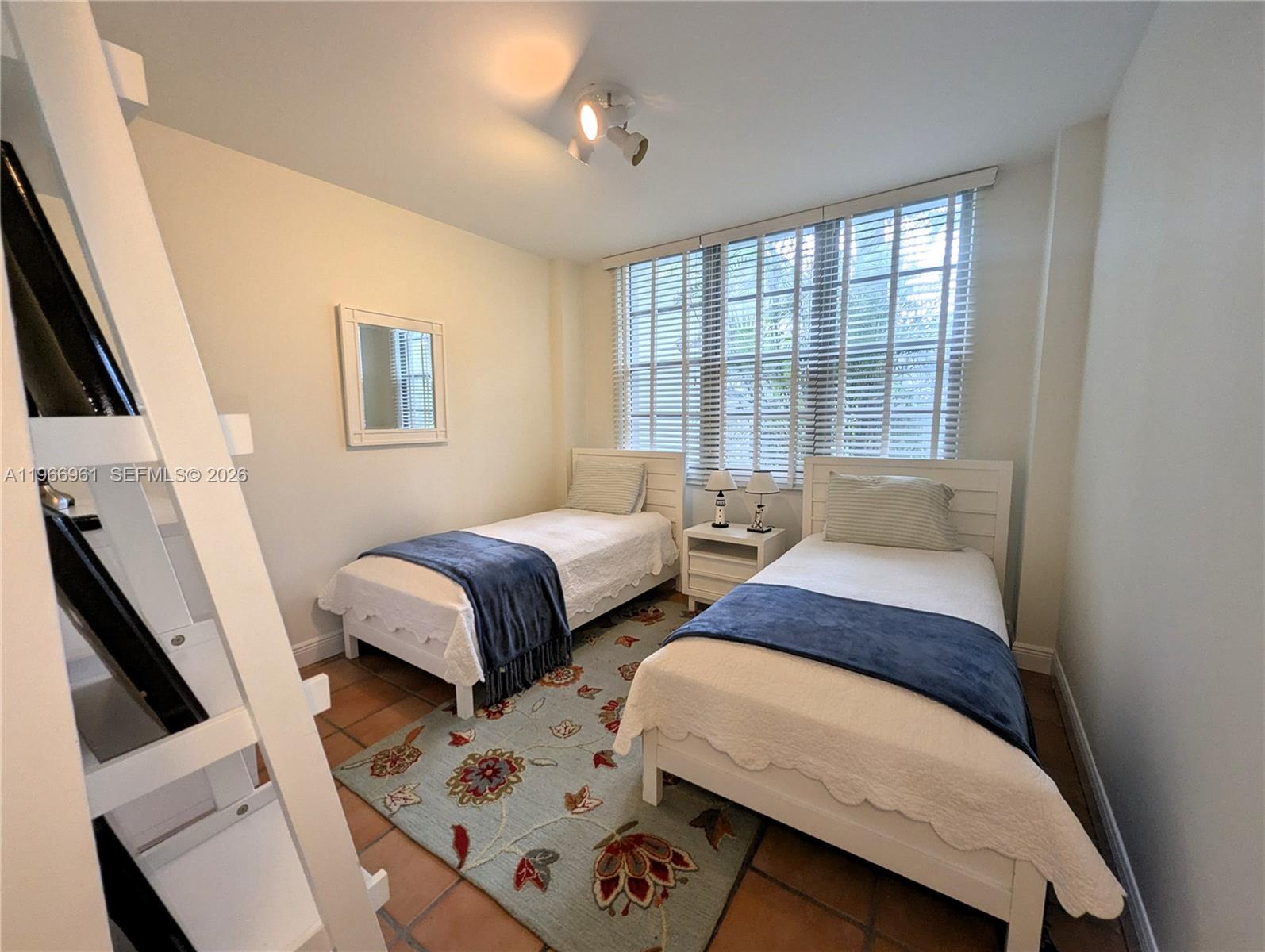 5161 Collins Ave #208, Miami Beach FL 33140