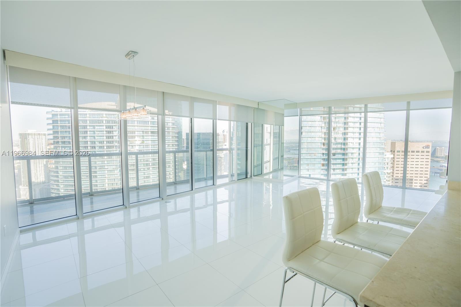 465 Brickell Ave #4802, Miami FL 33131