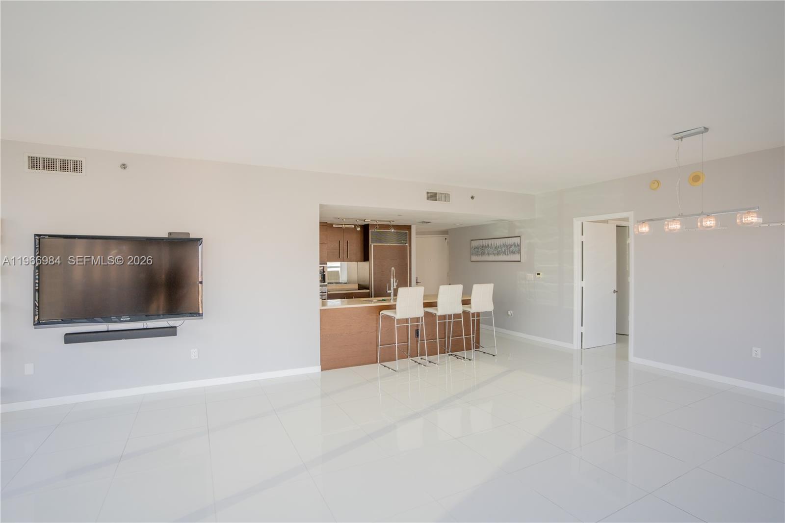 465 Brickell Ave #4802, Miami FL 33131