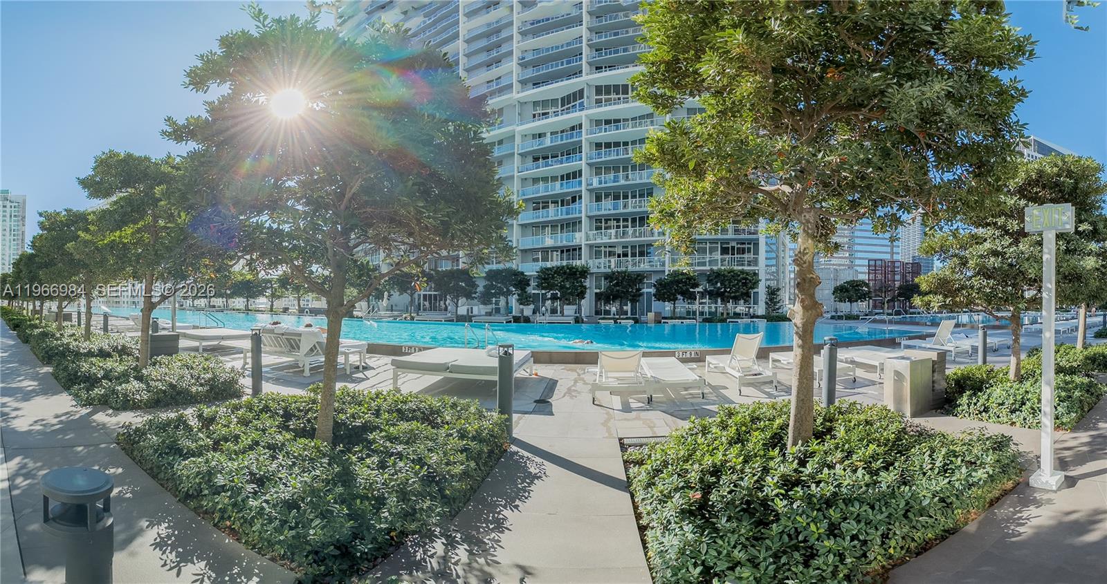 465 Brickell Ave #4802, Miami FL 33131
