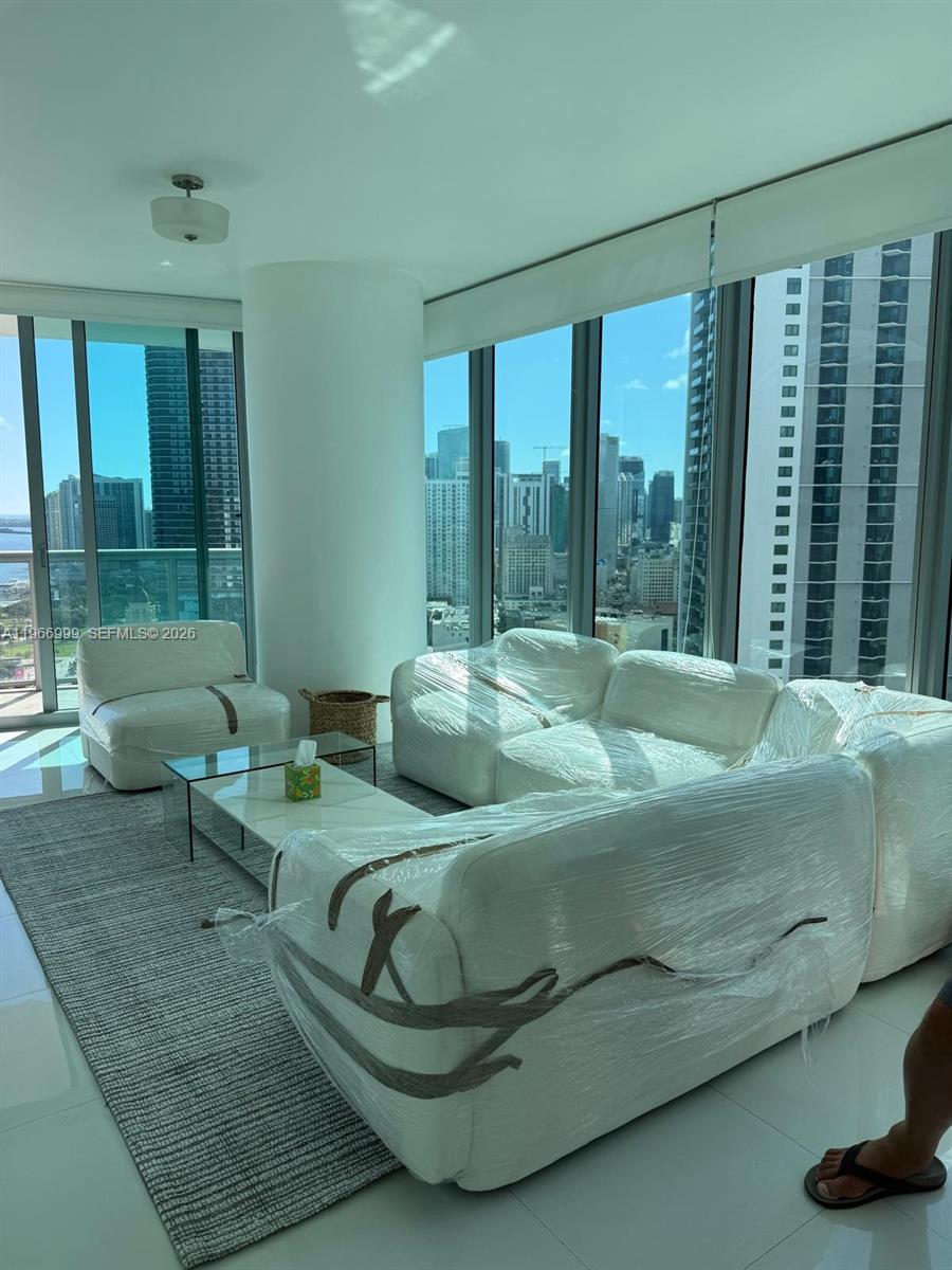 888 Biscayne Blvd #3101, Miami FL 33132