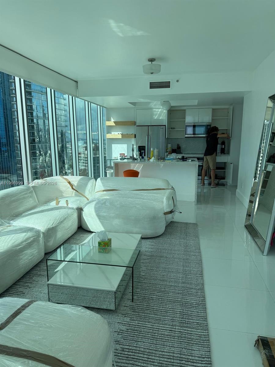 888 Biscayne Blvd #3101, Miami FL 33132