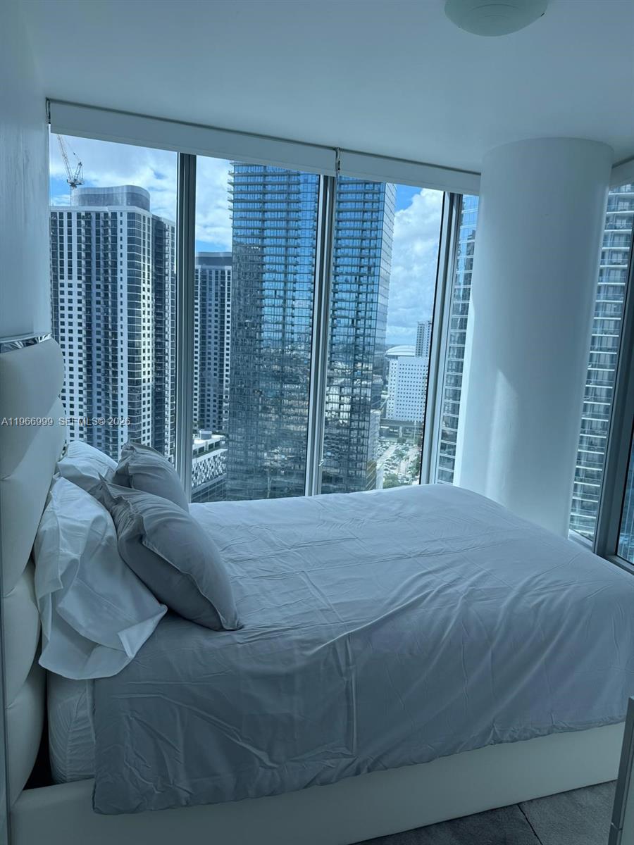 888 Biscayne Blvd #3101, Miami FL 33132