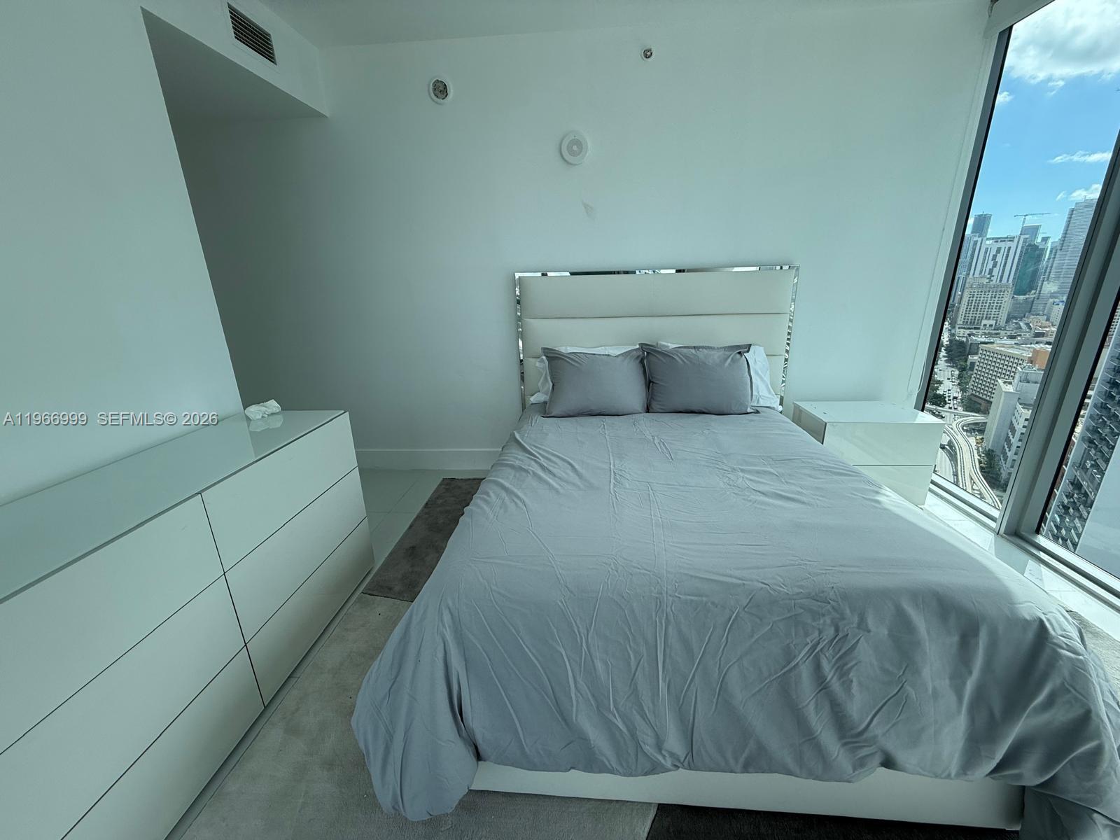 888 Biscayne Blvd #3101, Miami FL 33132