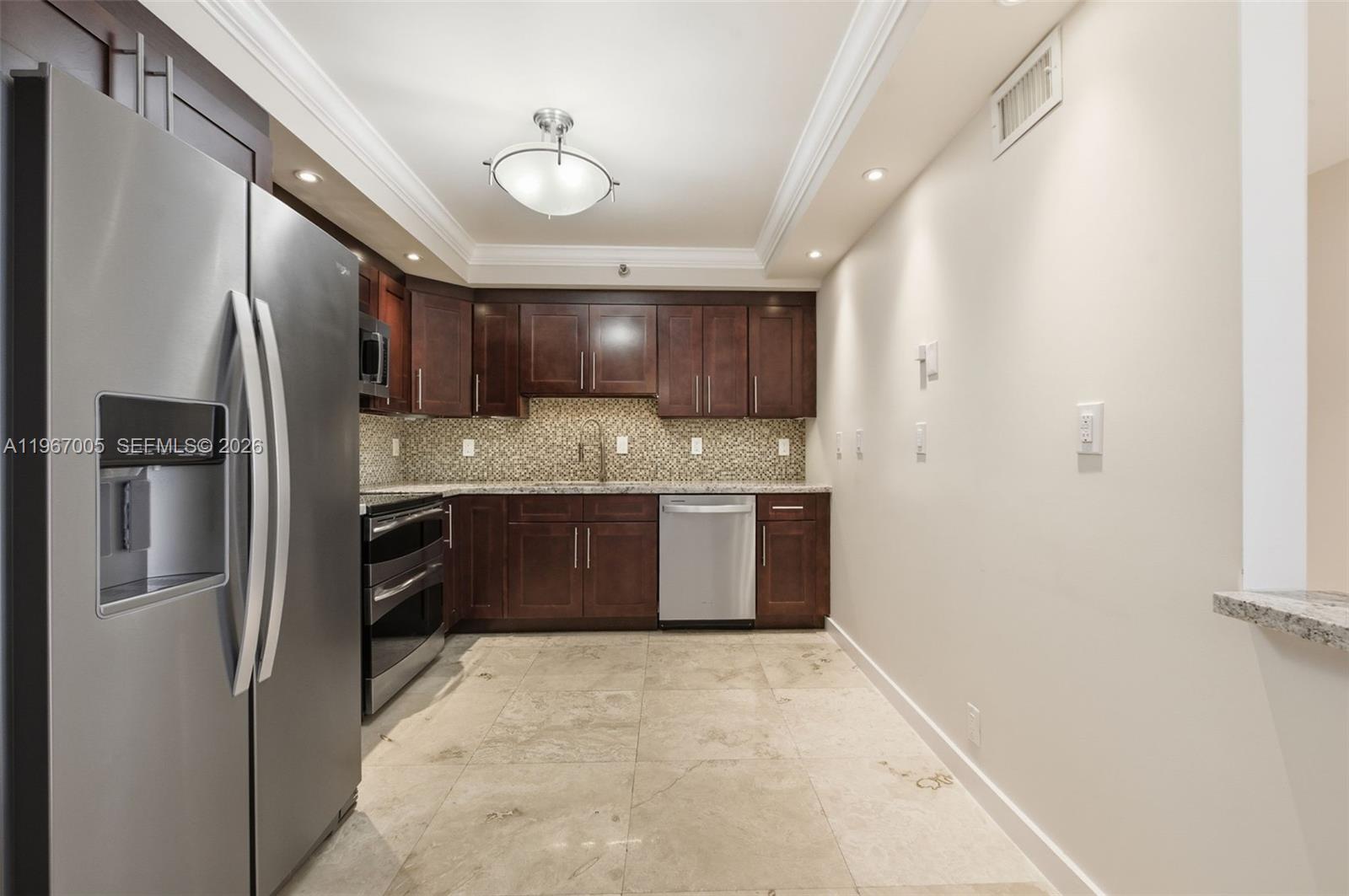 3530 Mystic Pointe Dr #1212, Aventura FL 33180