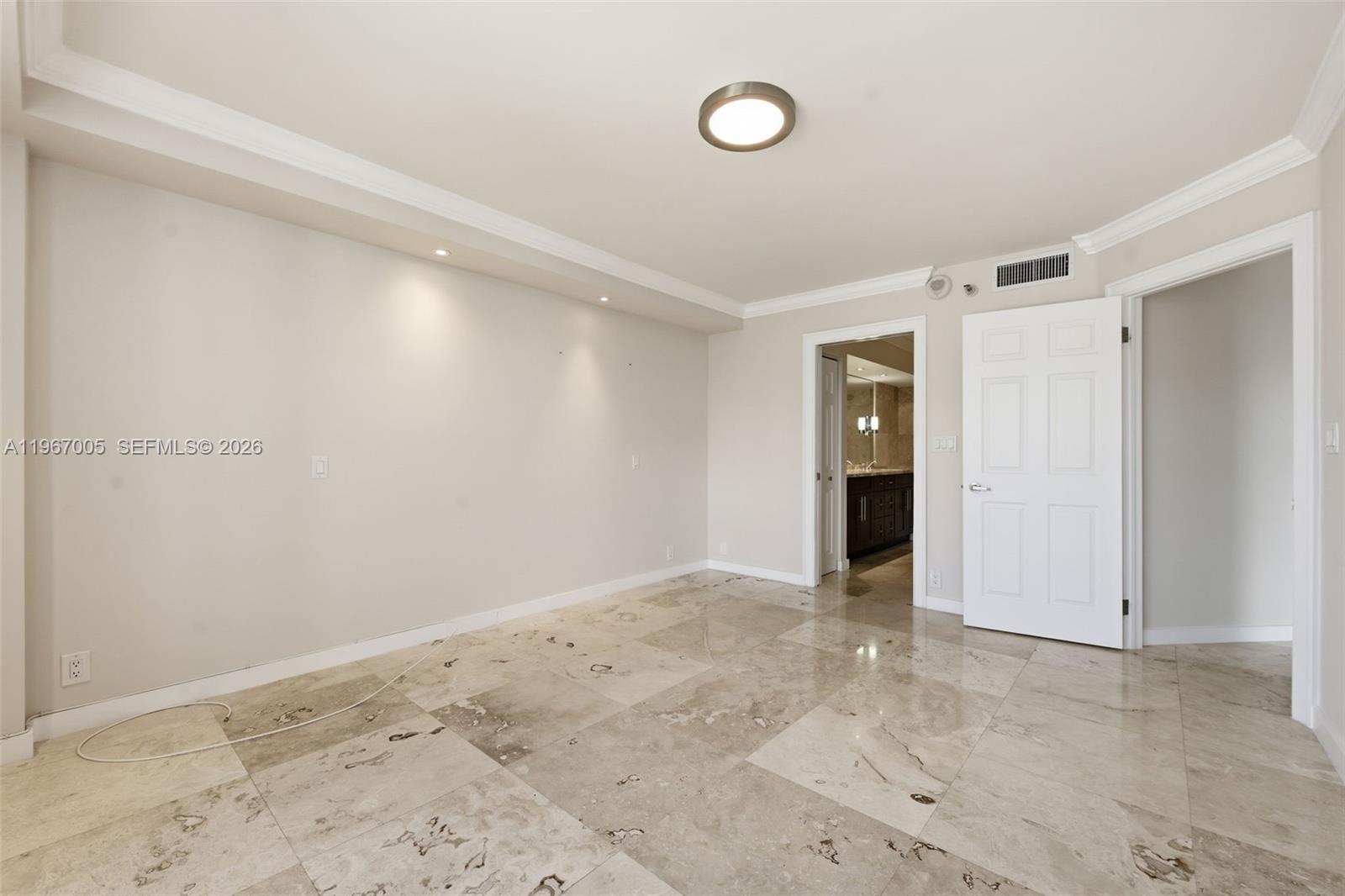 3530 Mystic Pointe Dr #1212, Aventura FL 33180