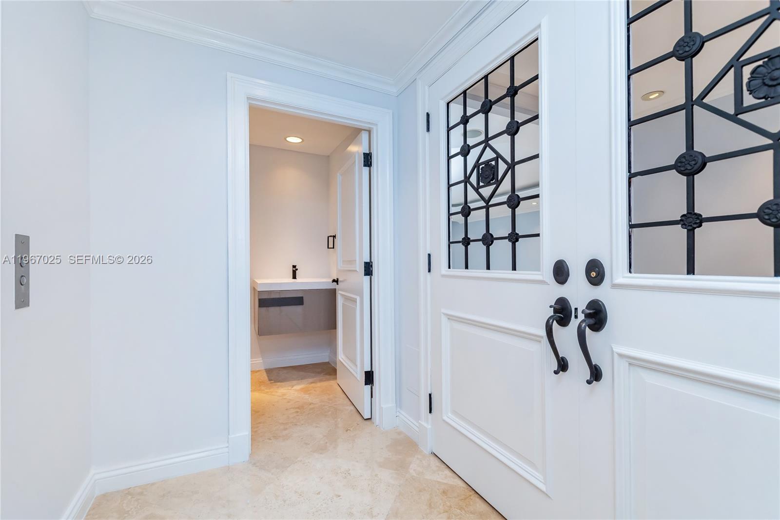 791 Crandon Blvd #507, Key Biscayne FL 33149